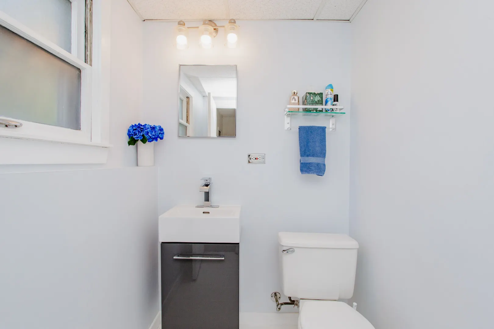 450 E Palatine Road IL