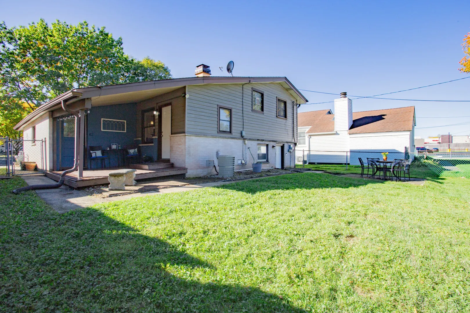 450 E Palatine Road IL