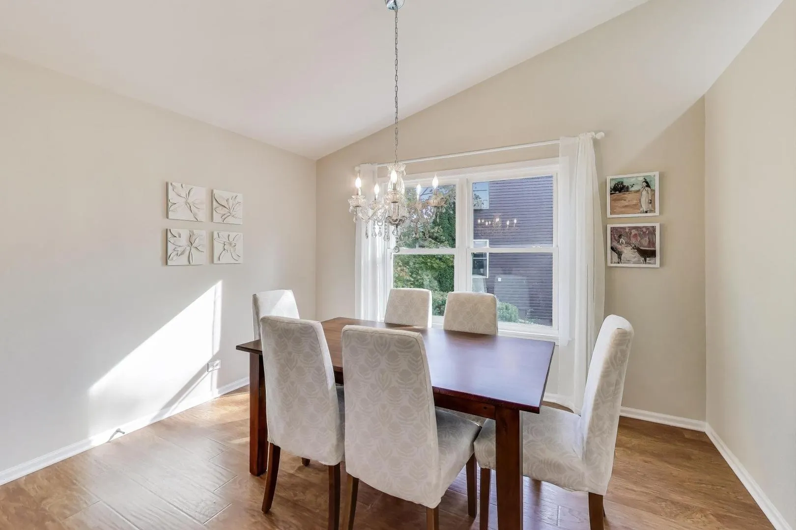 1704 Cherry Court IL