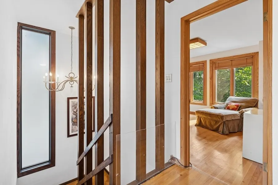 5229 S university Street IL