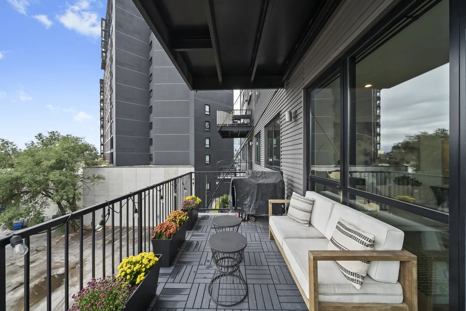 1648 W Division Street 407 IL