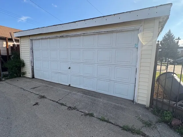 2320 N Mulligan Avenue IL