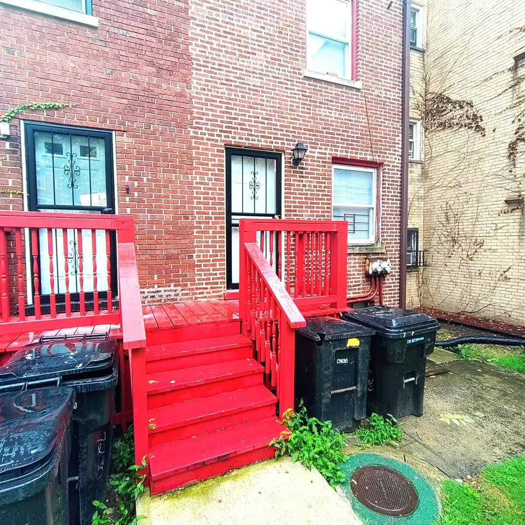 2430 E 73rd Street IL