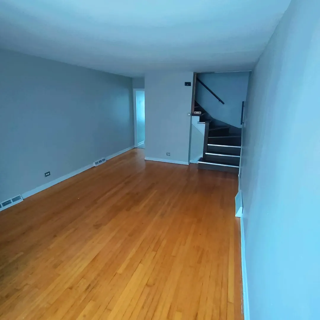2430 E 73rd Street IL