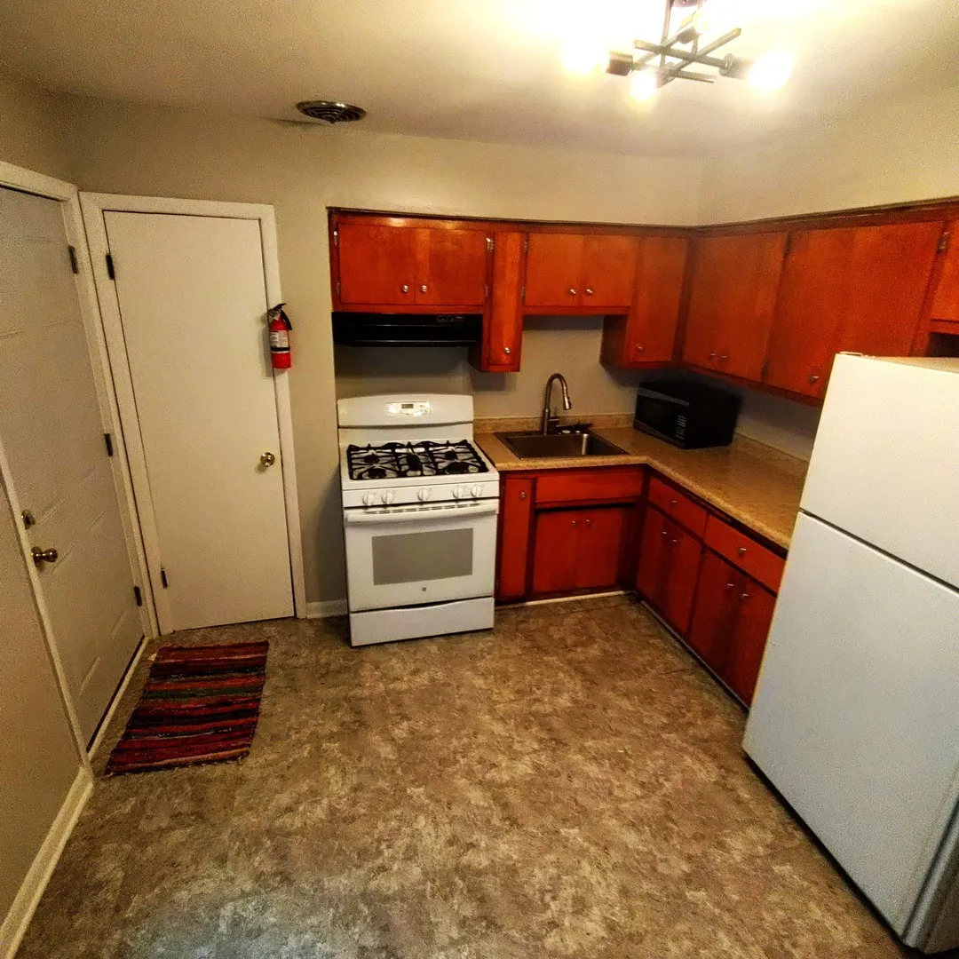 2430 E 73rd Street IL