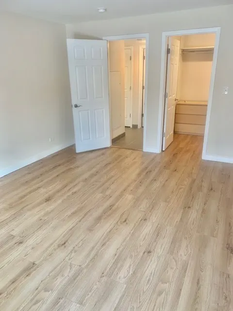 5201 Carriageway Drive 103 IL