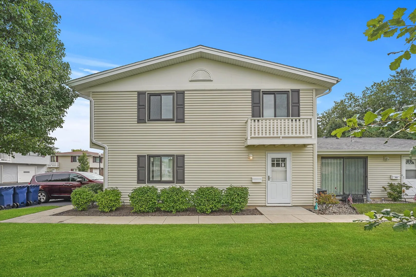 1323 Wakeby Lane 1323 IL