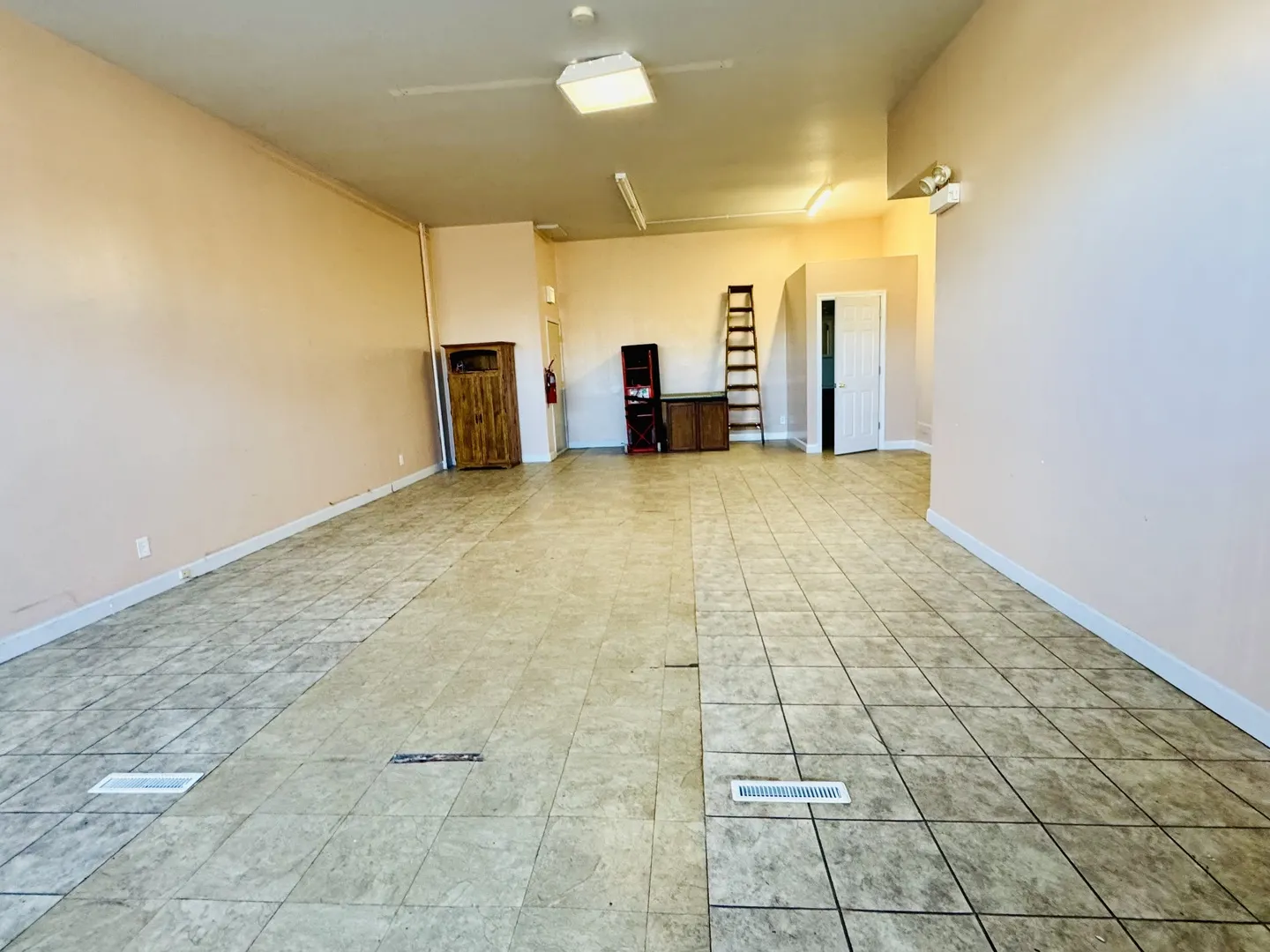 5421 W 25th Street IL