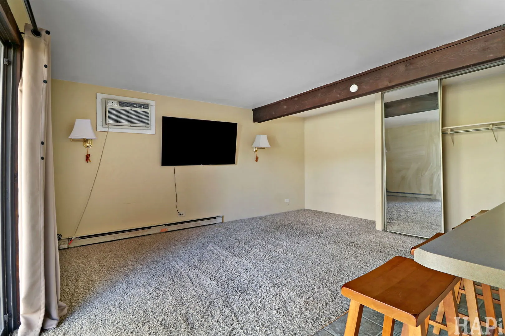 36 Bermuda Colony 6 IL