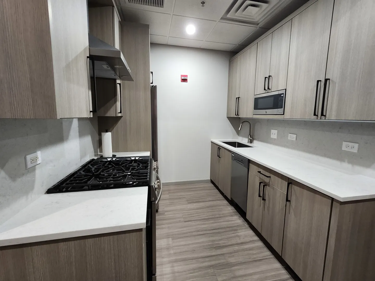 201 N Westshore Drive 1701 IL