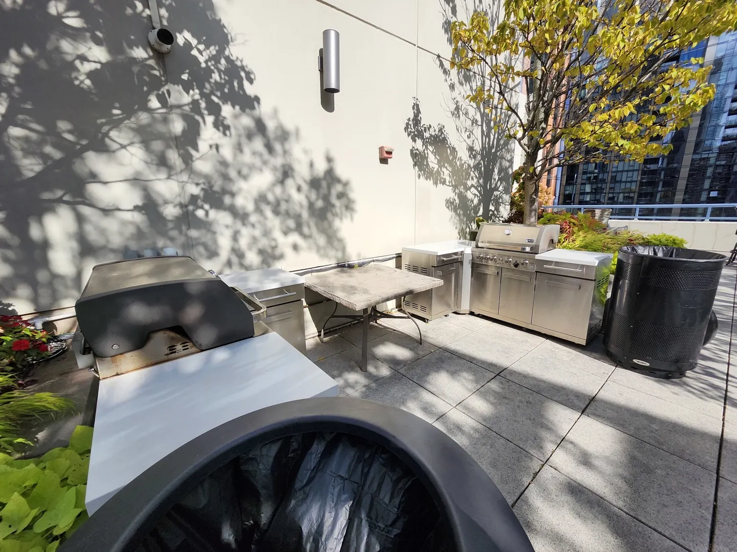 201 N Westshore Drive 1701 IL