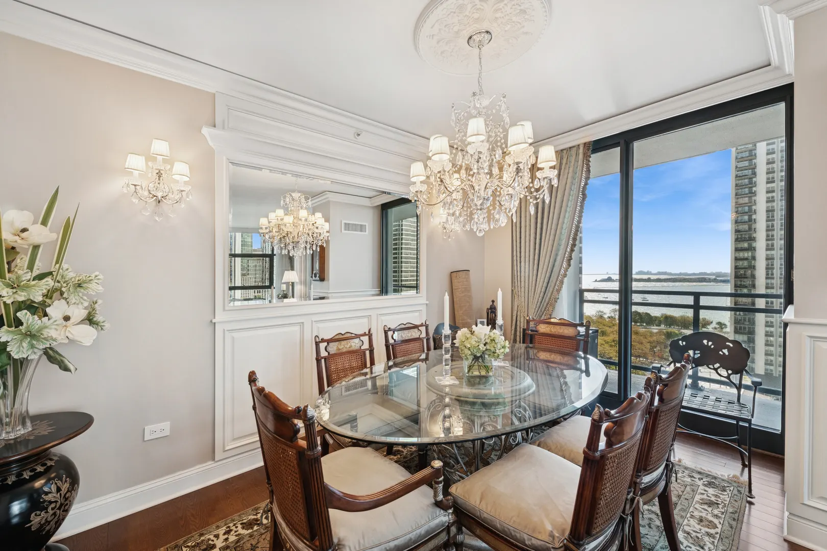 201 N Westshore Drive 1701 IL