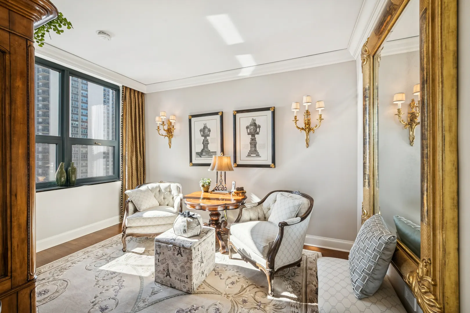 201 N Westshore Drive 1702 IL