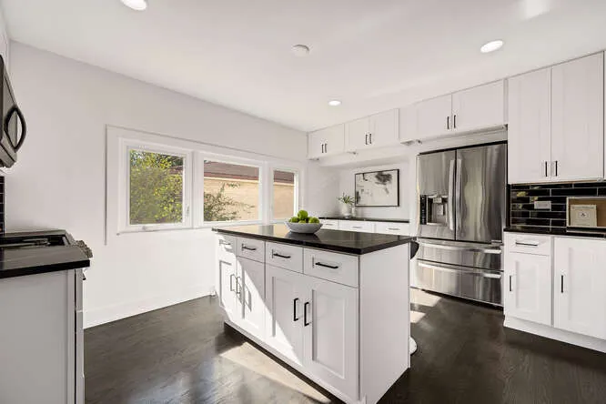 143 Bassford Avenue IL