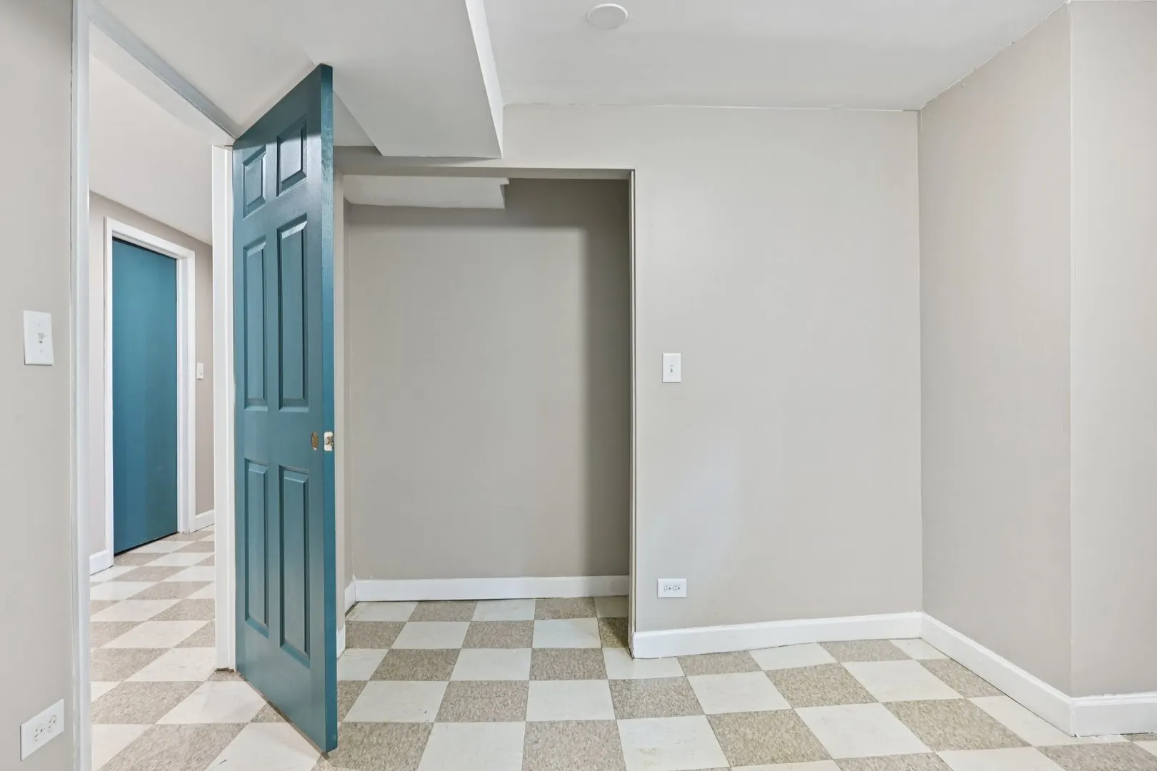 5026 N Hamlin Avenue IL