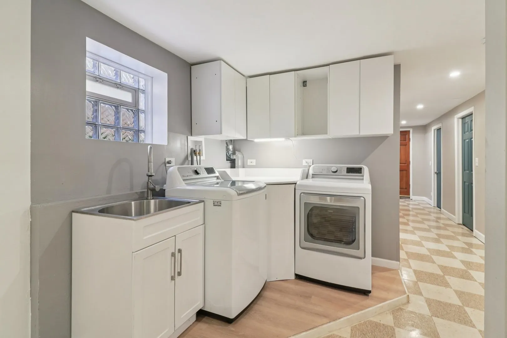 5026 N Hamlin Avenue IL