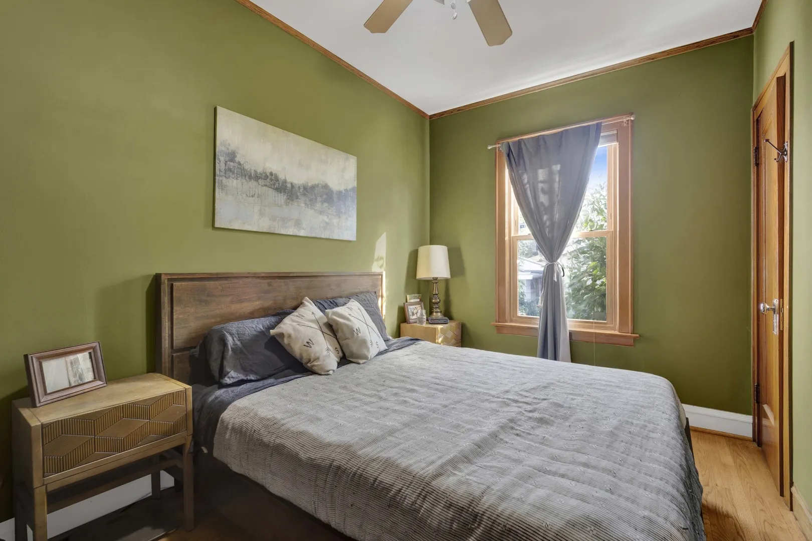 3647 S Damen Avenue IL