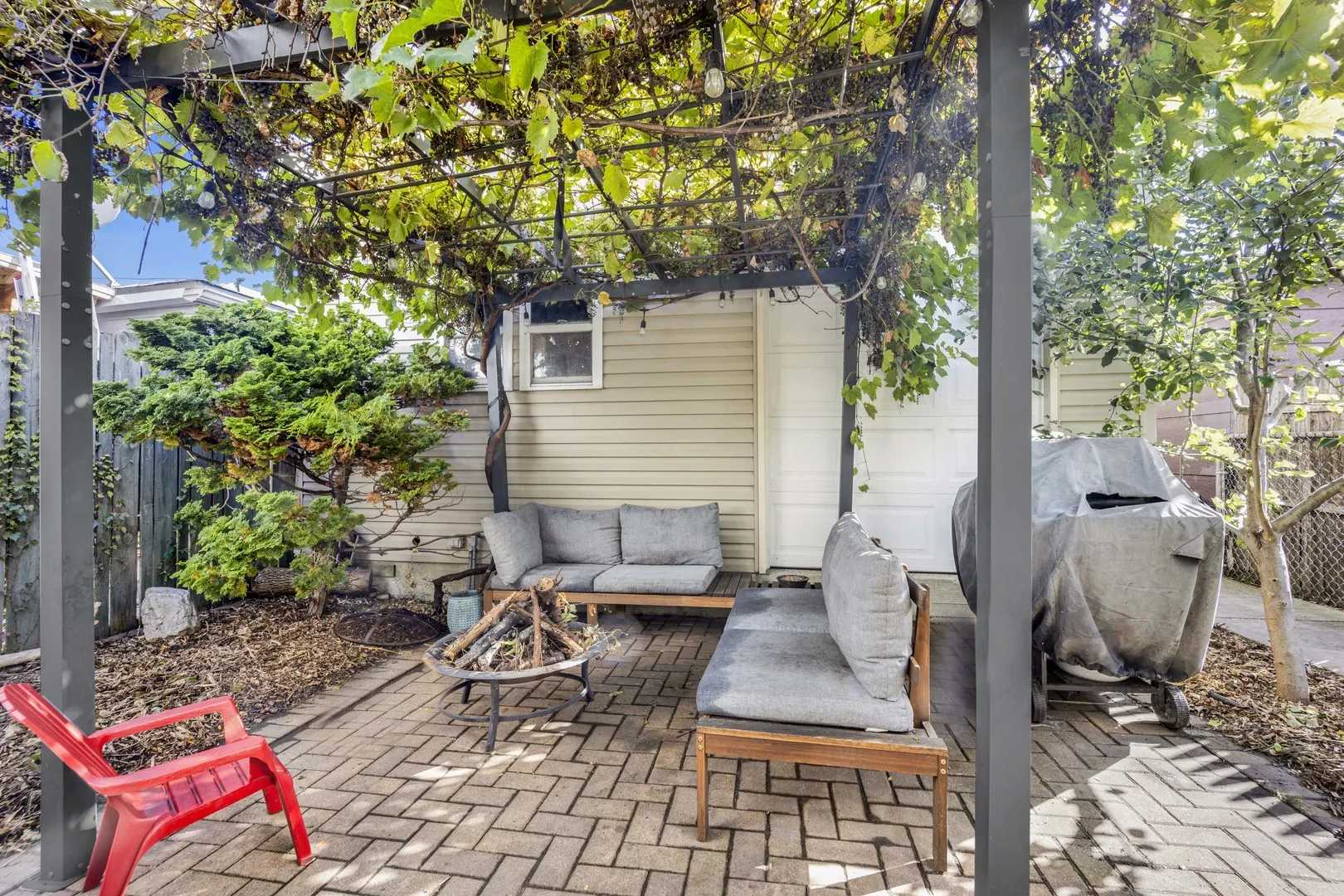 3647 S Damen Avenue IL