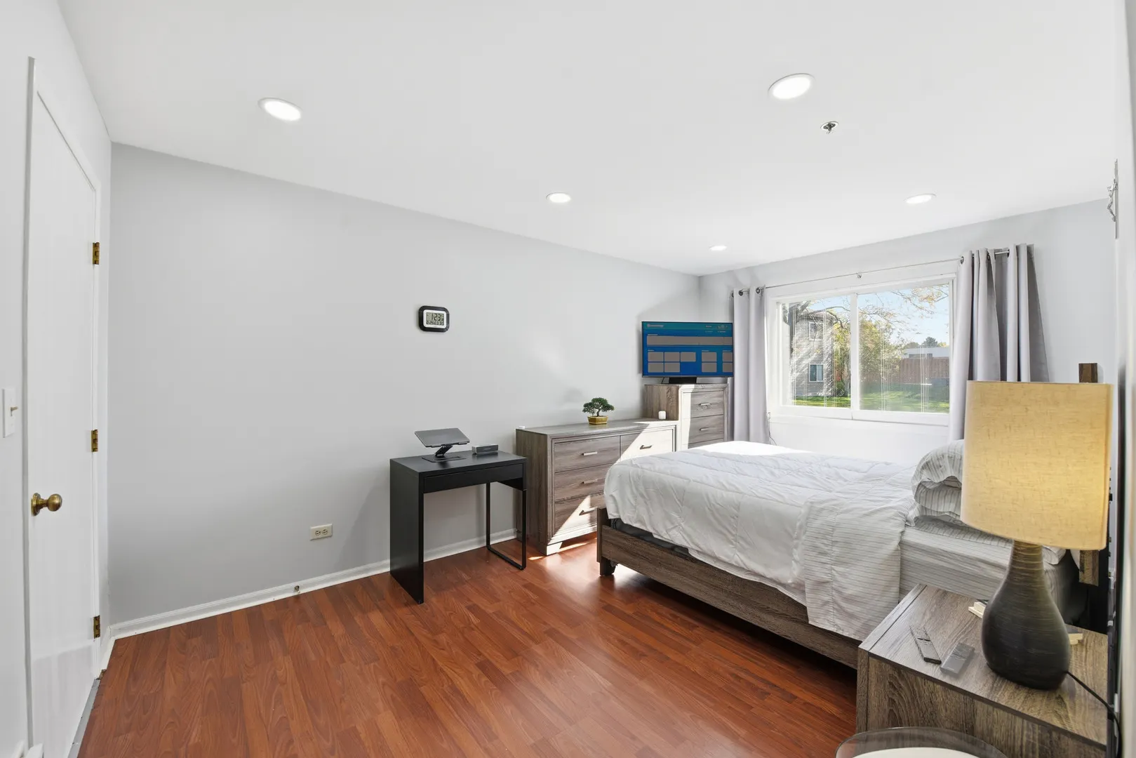 767 E Whispering Oaks Drive 767 IL