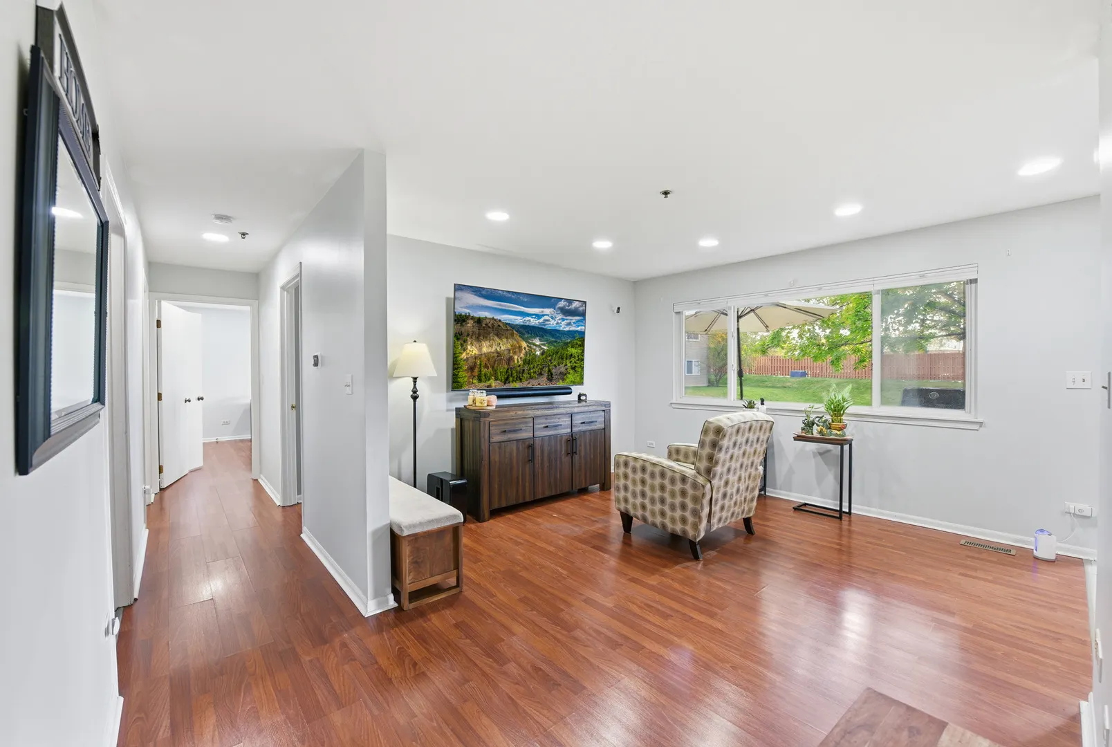 767 E Whispering Oaks Drive 767 IL