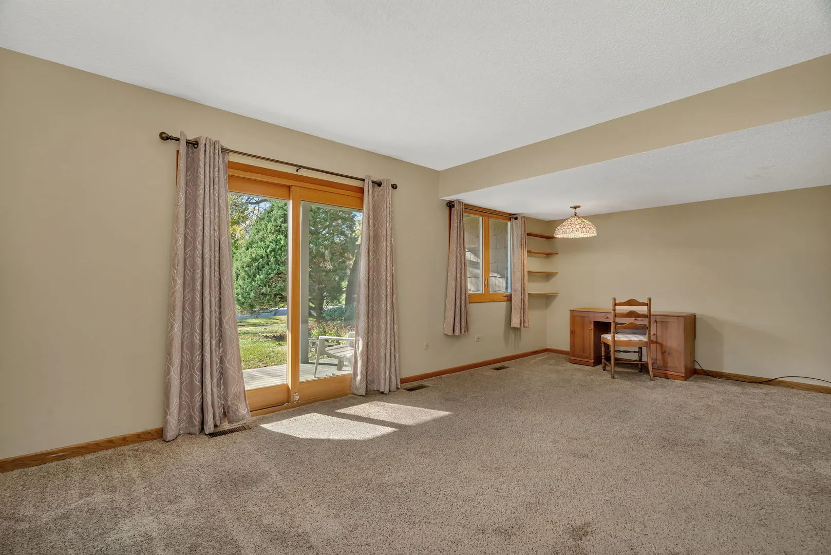 613 Johnson Avenue IL