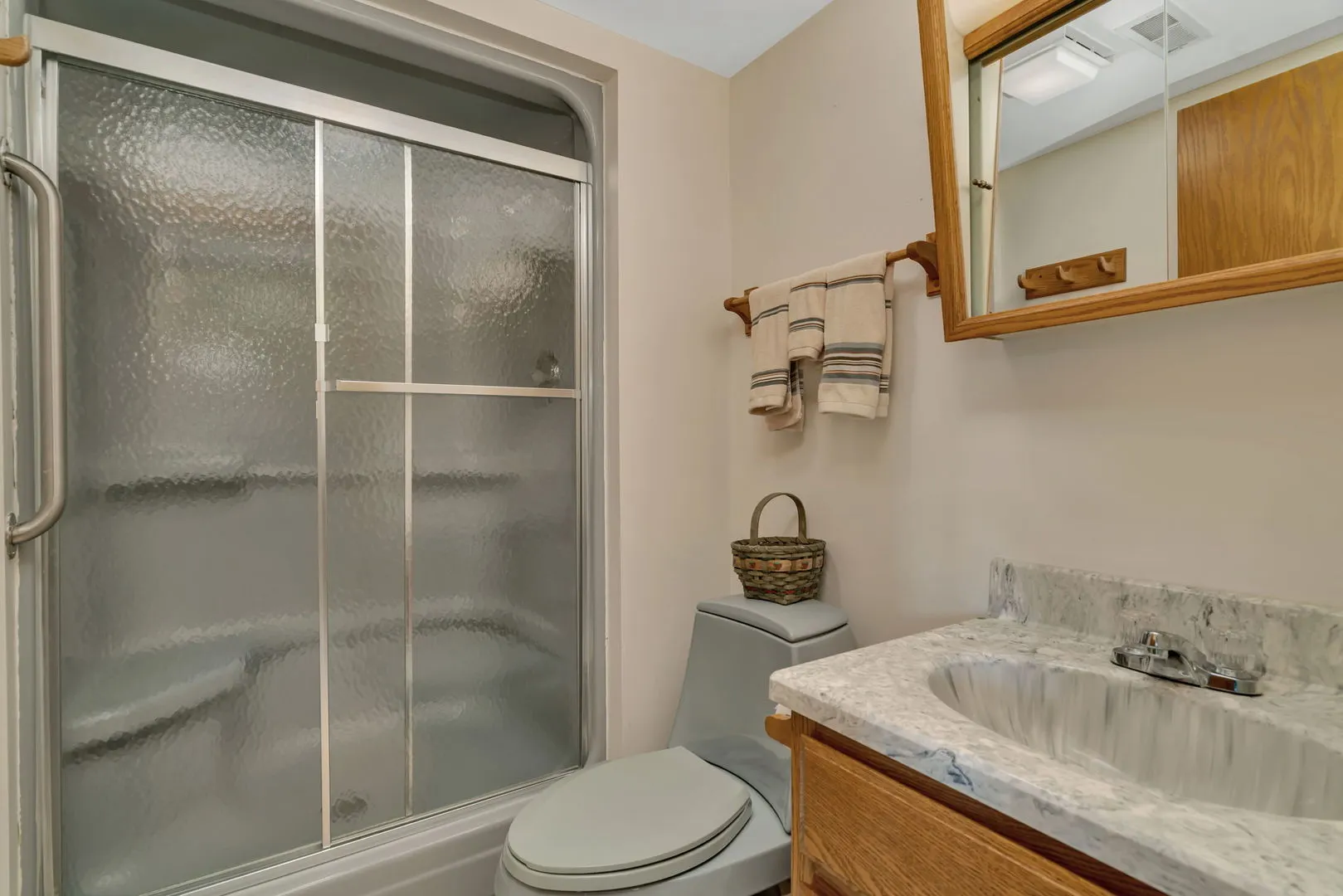 613 Johnson Avenue IL