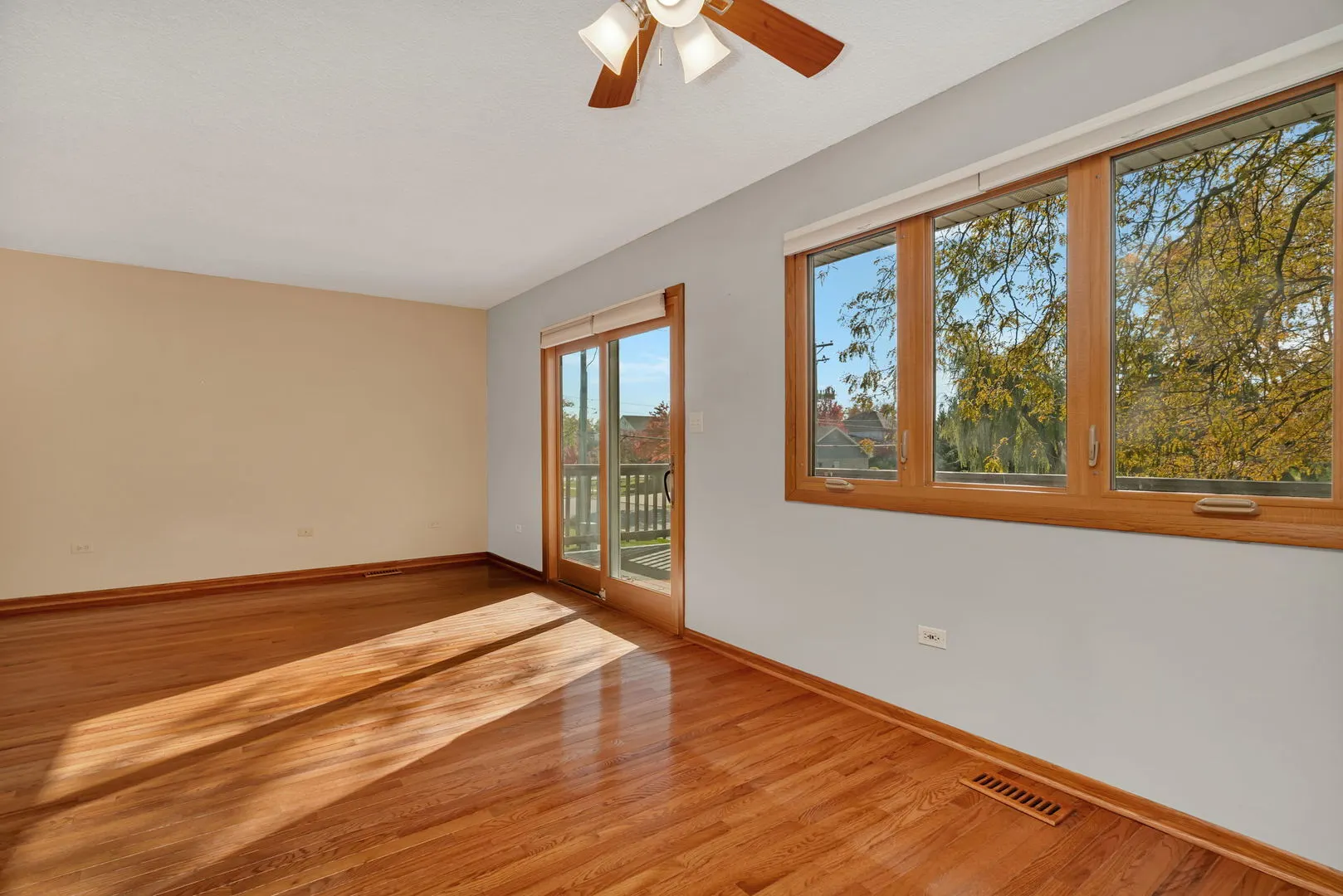 613 Johnson Avenue IL