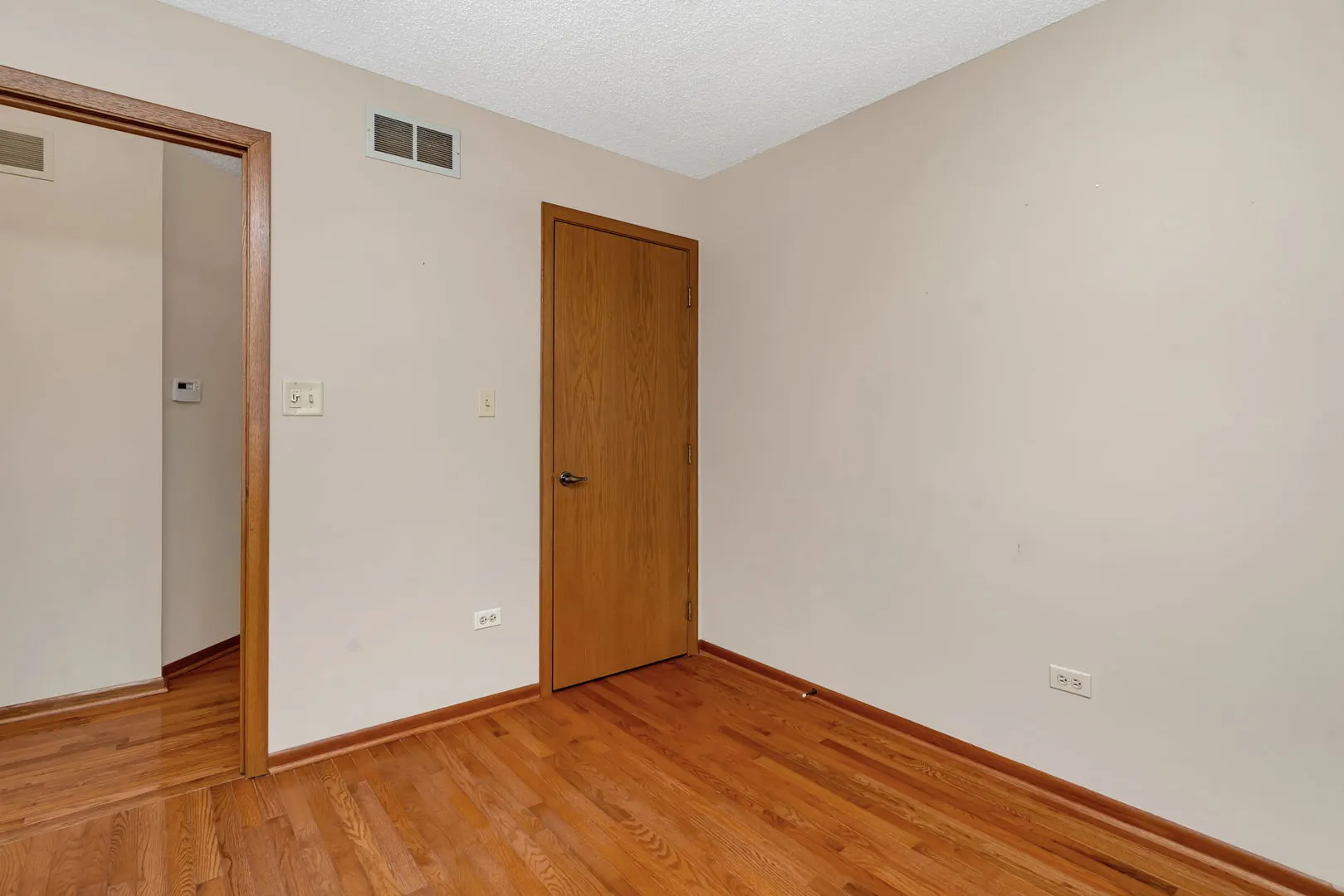 613 Johnson Avenue IL