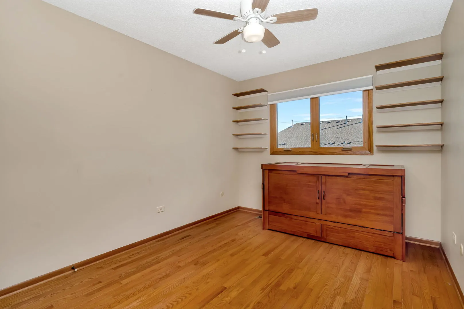 613 Johnson Avenue IL