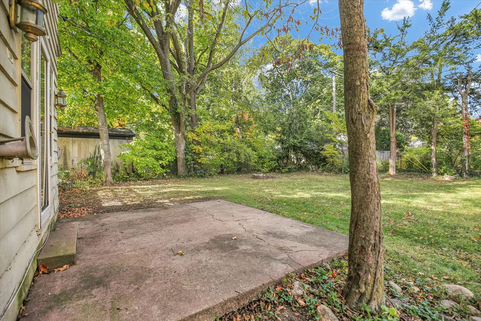 910 W SPRINGFIELD Avenue IL