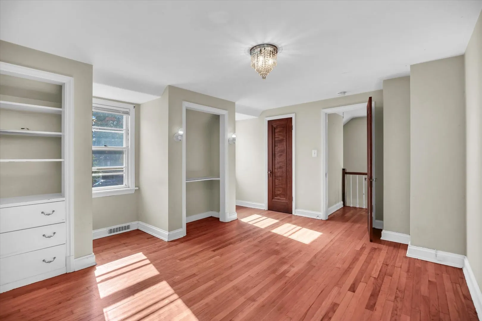 910 W SPRINGFIELD Avenue IL