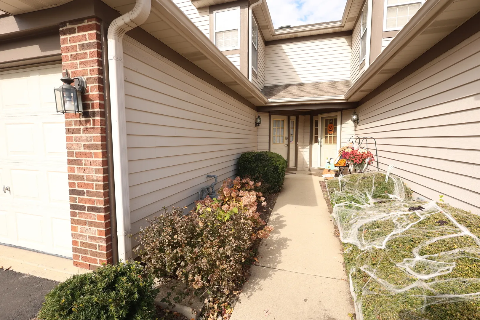 1840 GROVE Avenue IL