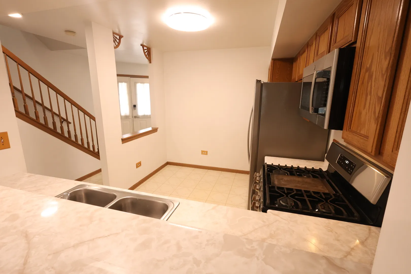 1840 GROVE Avenue IL