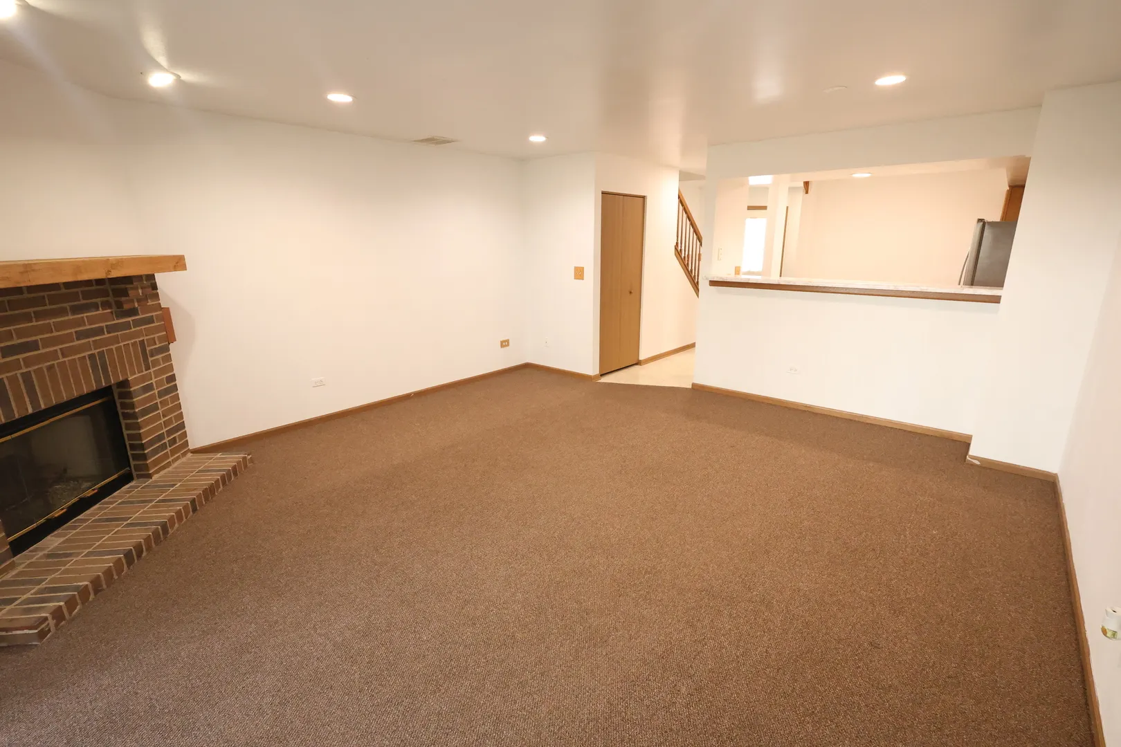 1840 GROVE Avenue IL