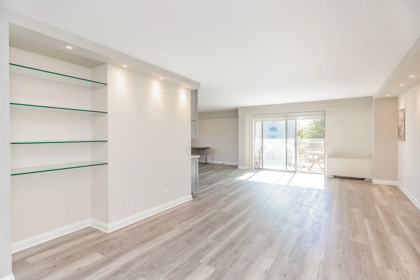 7033 N Kedzie Avenue 401 IL