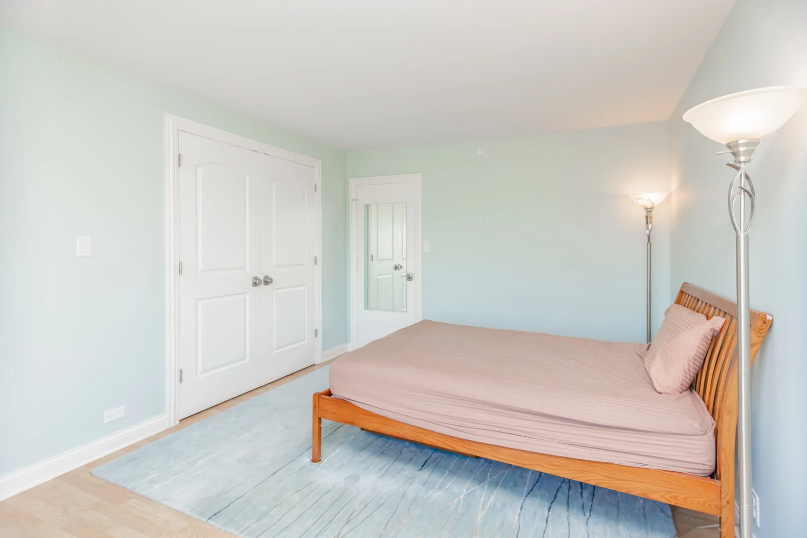 7033 N Kedzie Avenue 401 IL