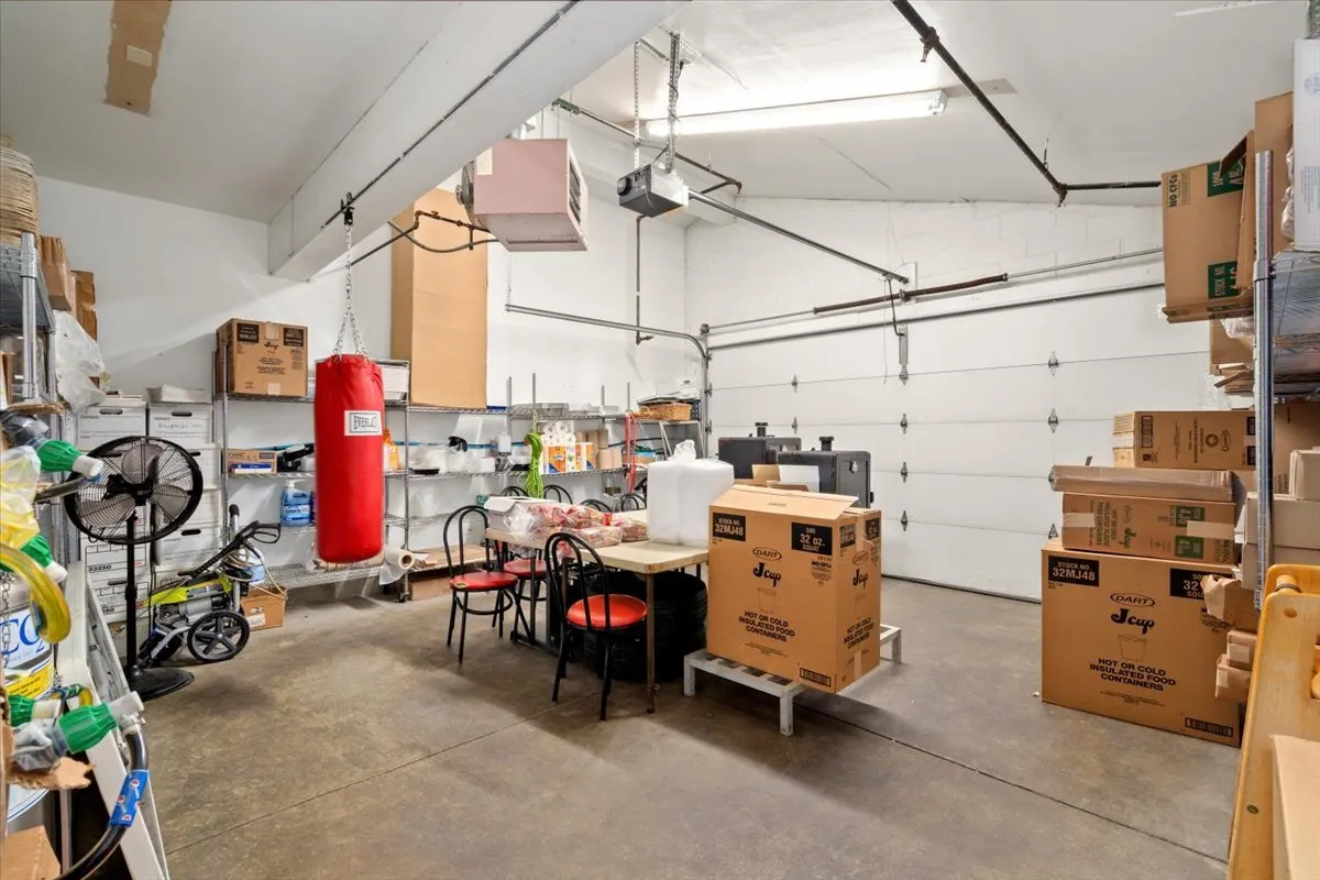 260 S Milwaukee Avenue IL