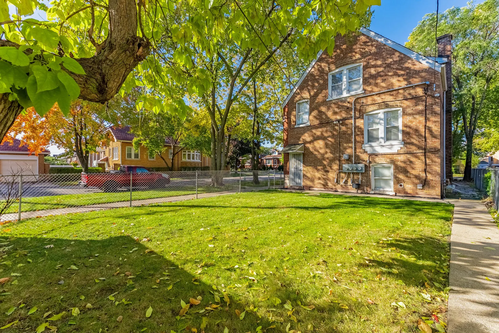 2345 Ridgeland Avenue 2 IL