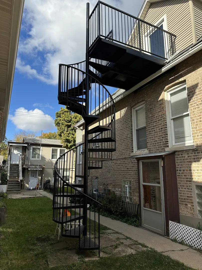 4210 N Moody Avenue IL