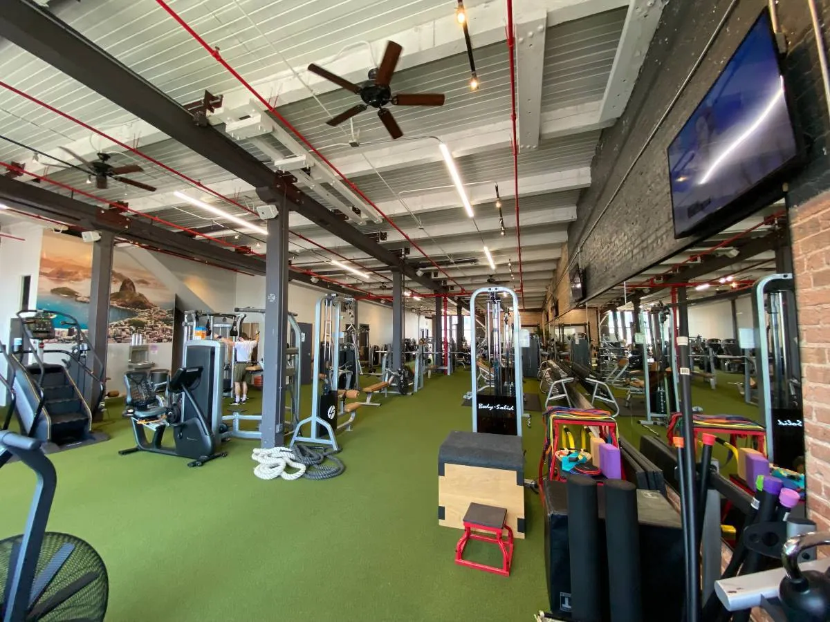 415 W Huron Street 5 IL