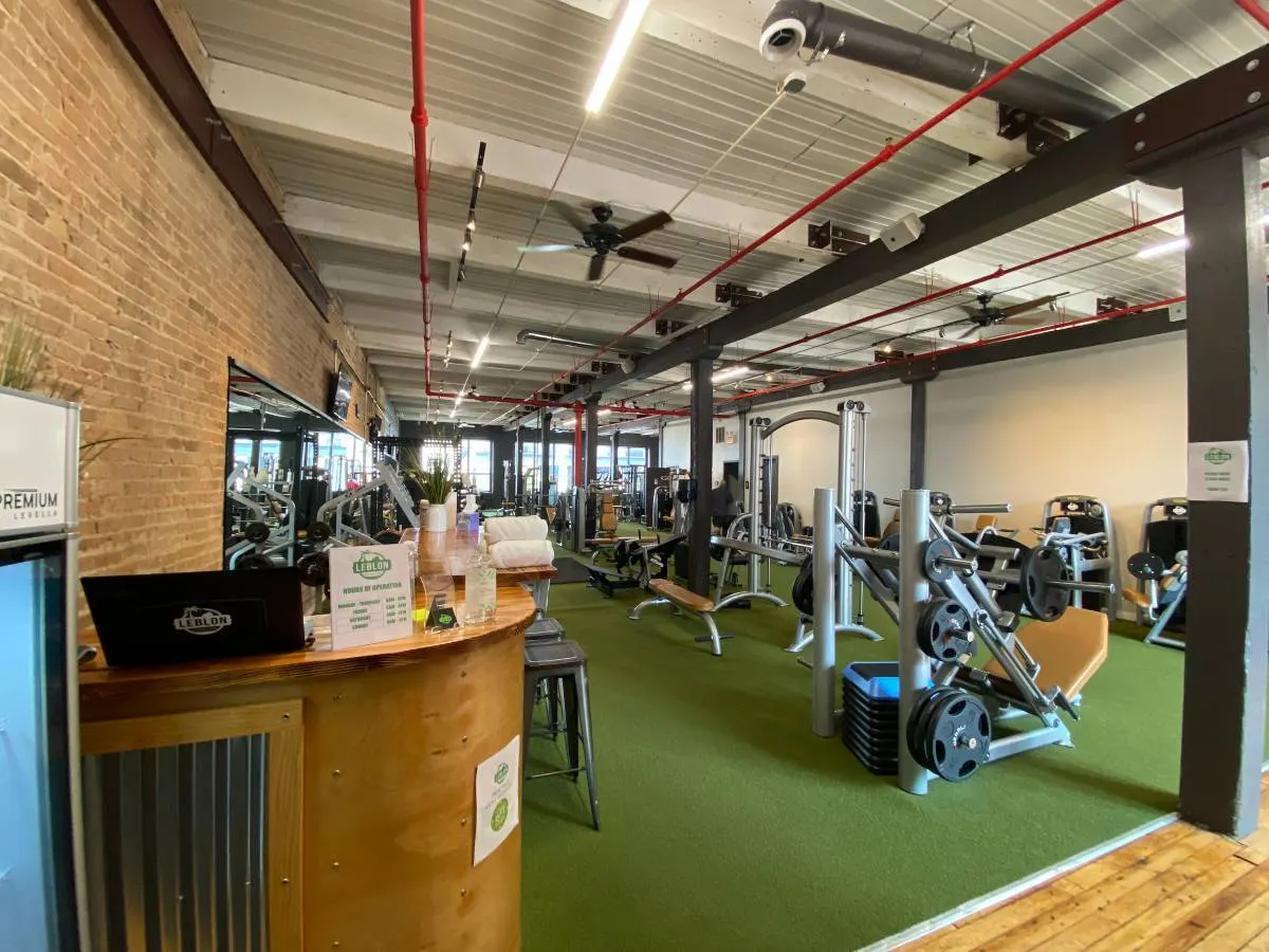 415 W Huron Street 5 IL