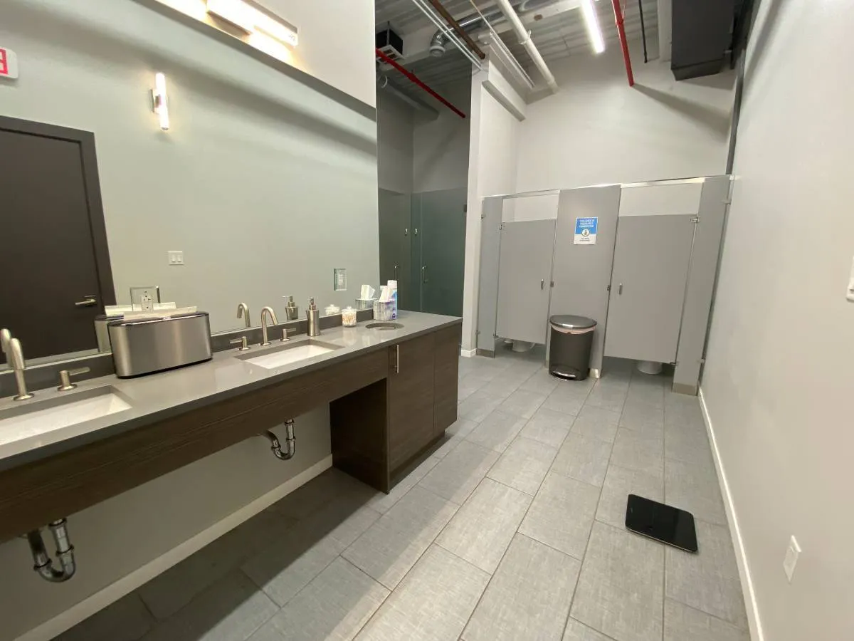 415 W Huron Street 5 IL