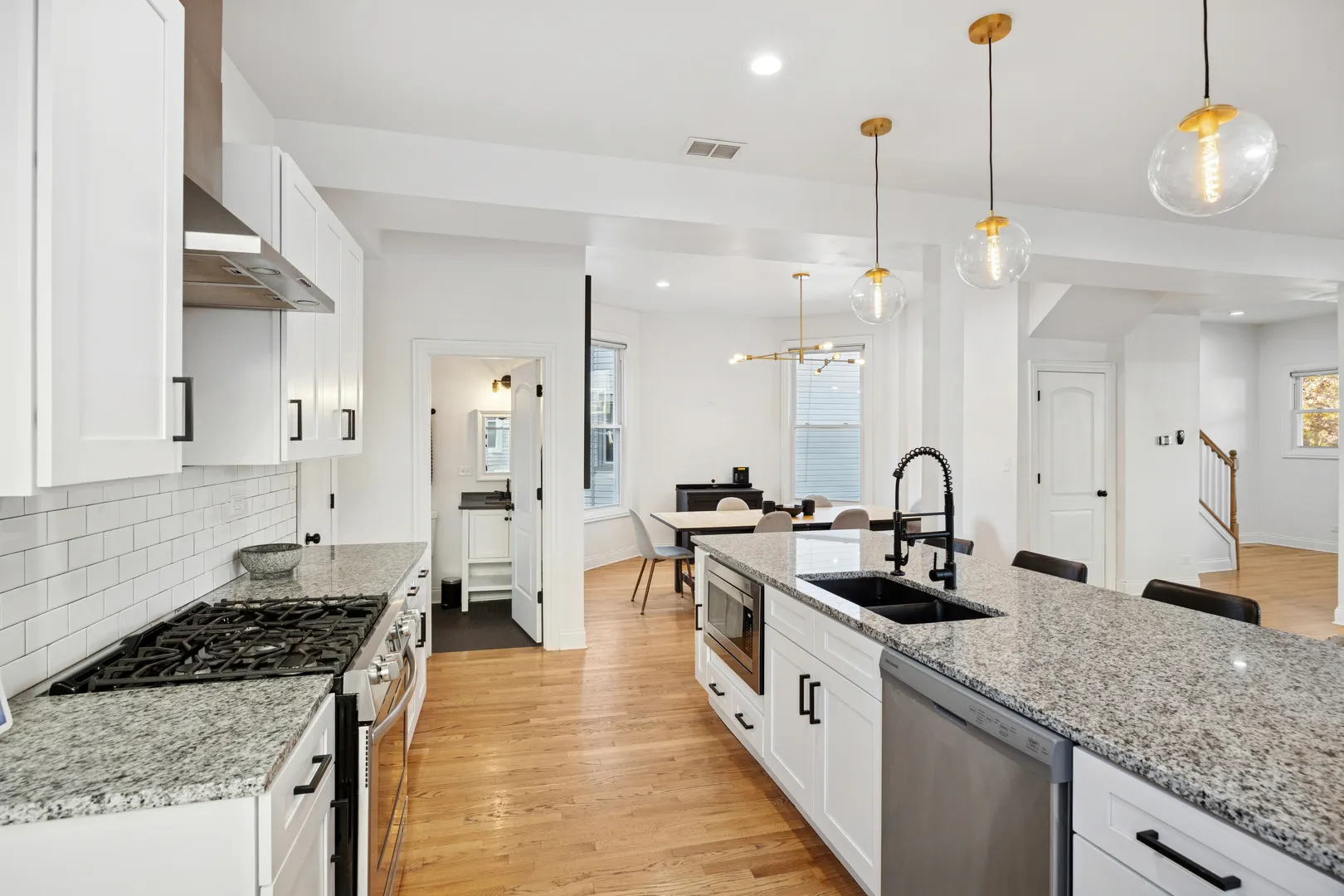 5829 W Ohio Street IL