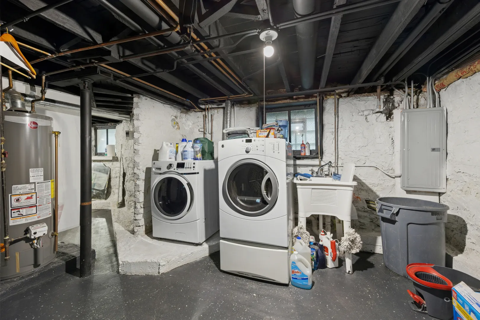 5829 W Ohio Street IL