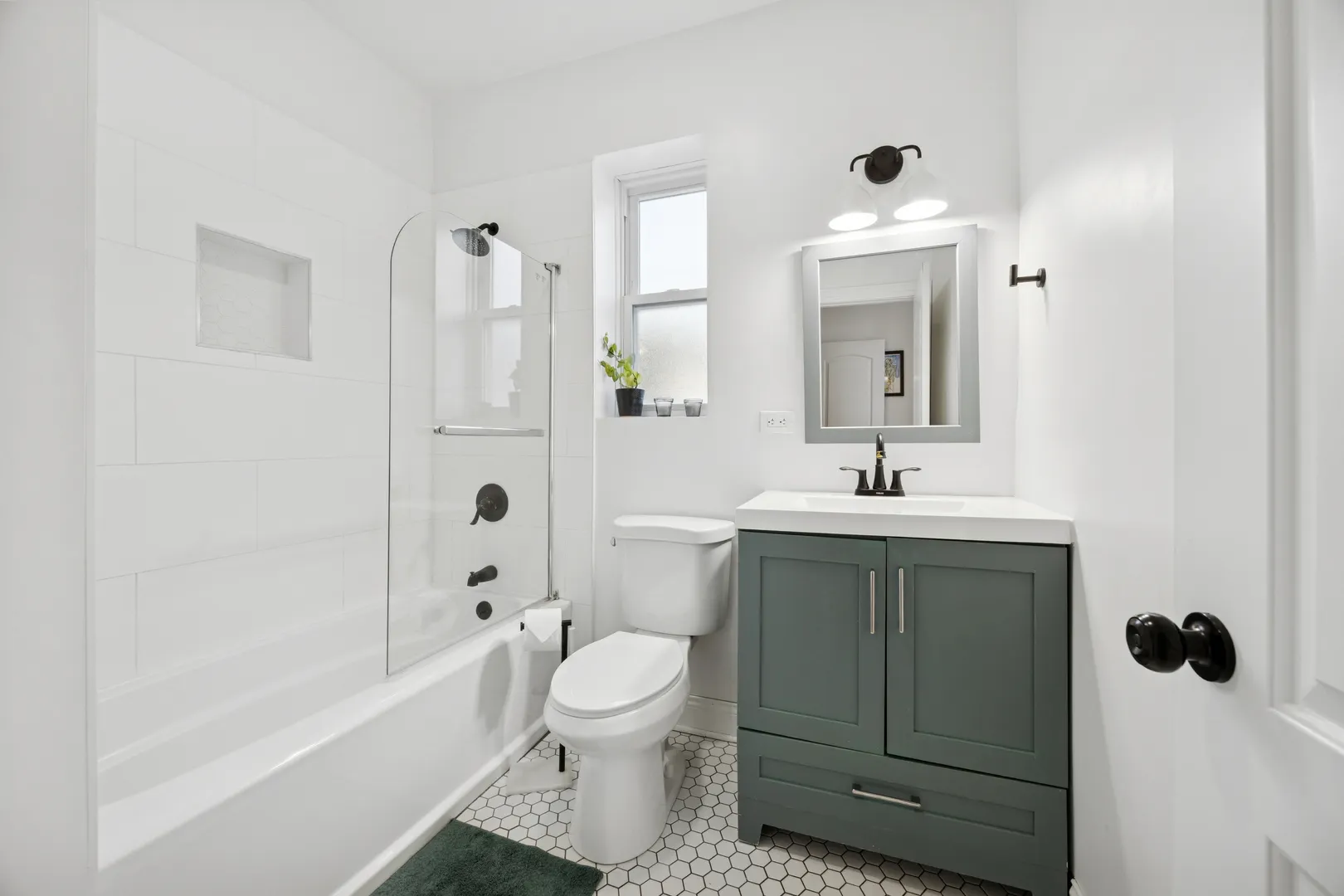 5829 W Ohio Street IL