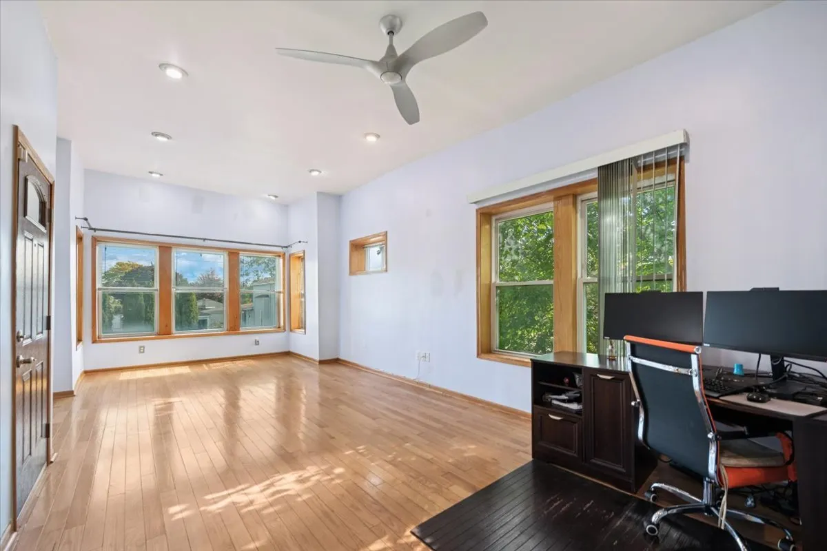 640 S 14th Avenue IL