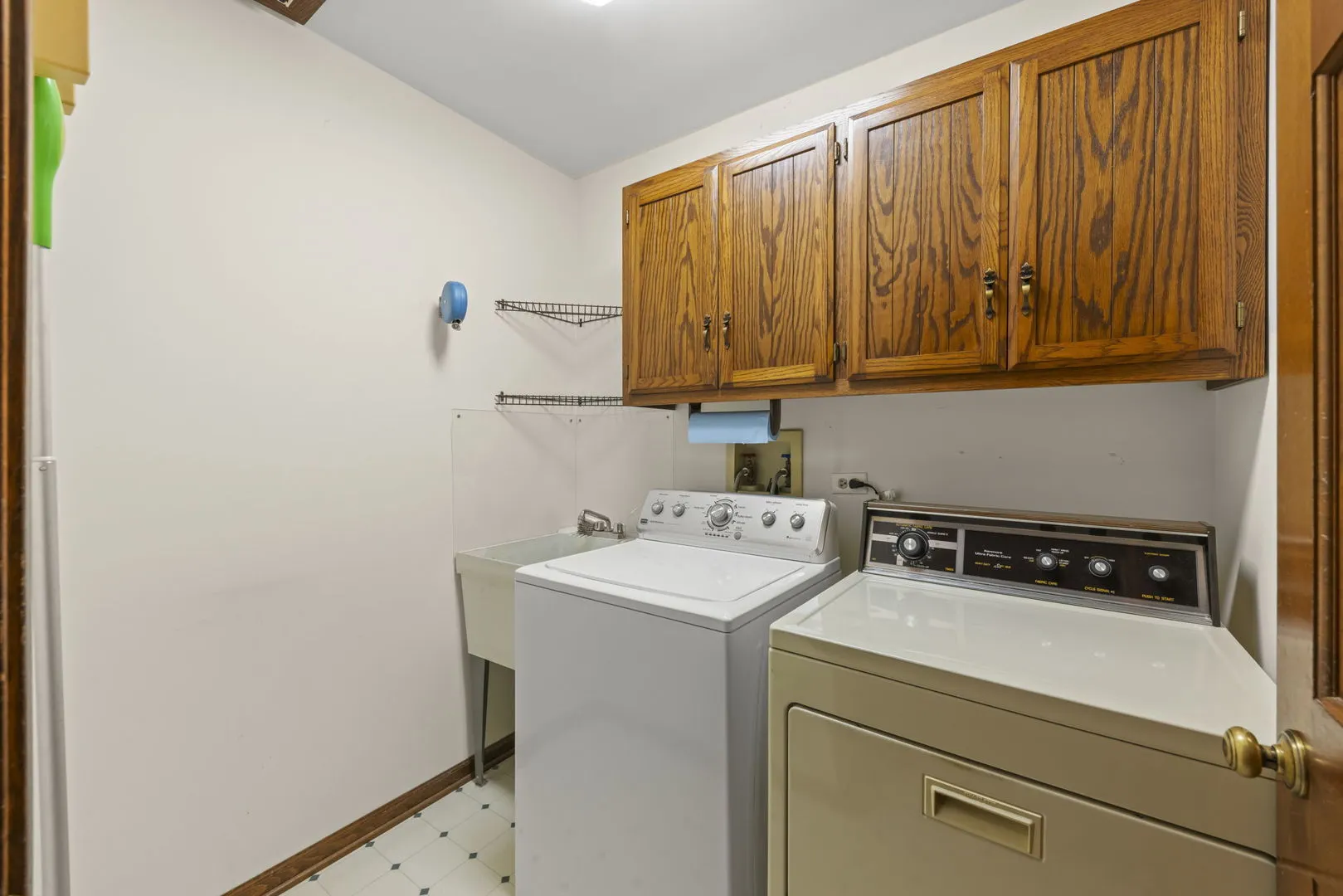 213 Winding Creek Drive IL