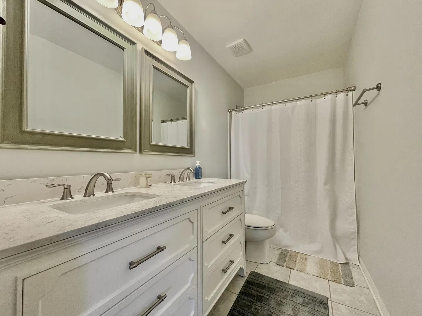 1055 Christine Lane IL