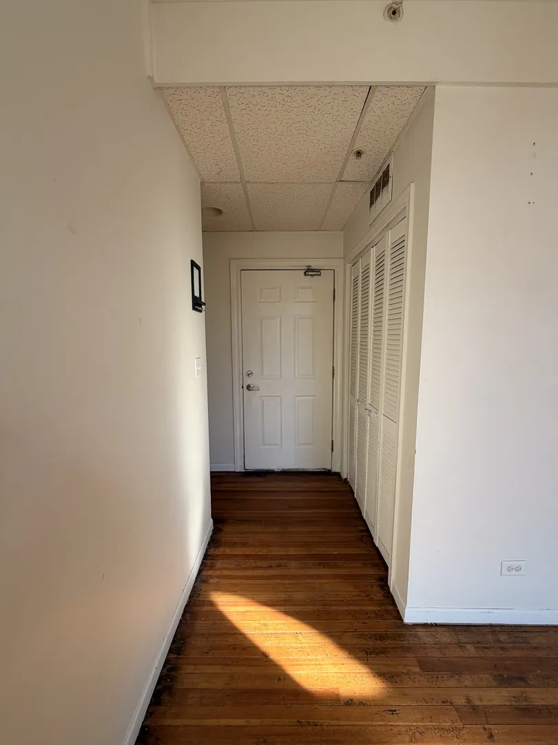 226 N Benton Street 3 IL