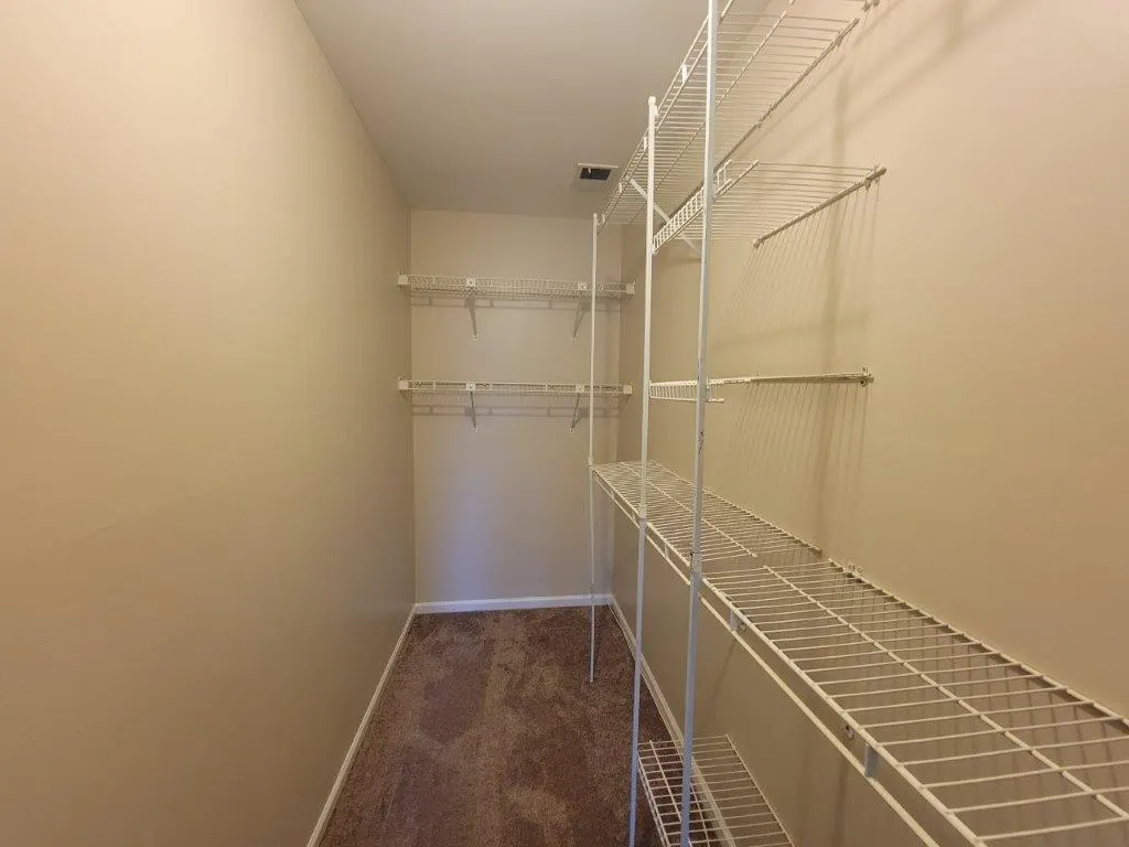 830 KNOTTINGHAM Drive 1A IL